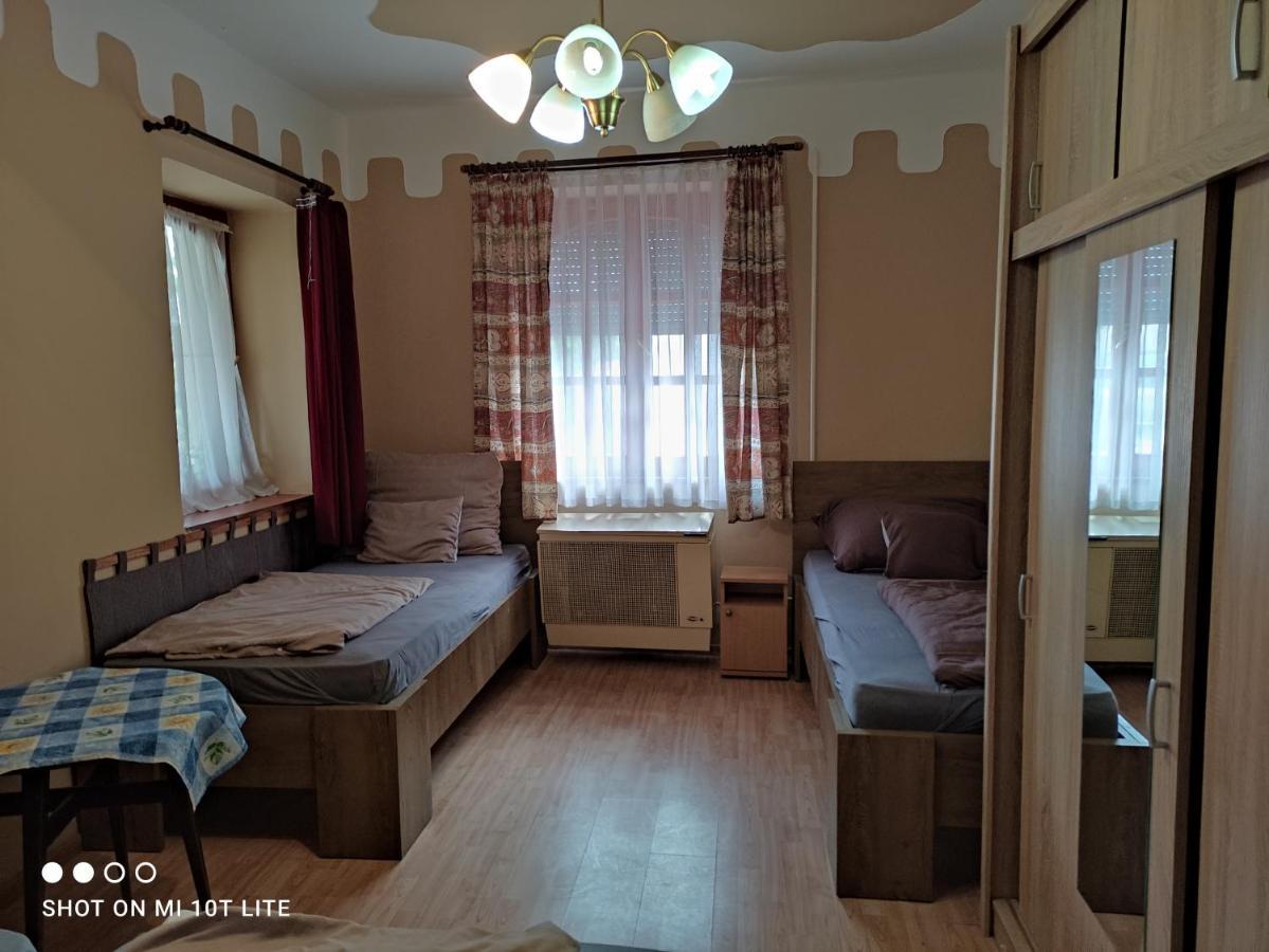 Rakoczi Vendeghaz Apartment Poroszlo Exterior photo